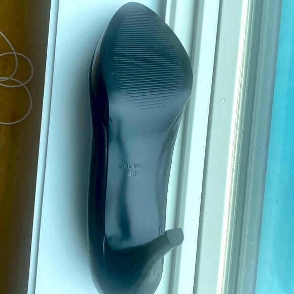 Nine West black platform size 6 1/2 never worn - Picture 4 of 4